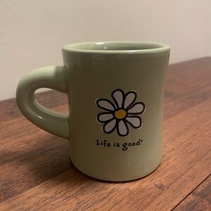 Green Life is Good Mug with Daisy